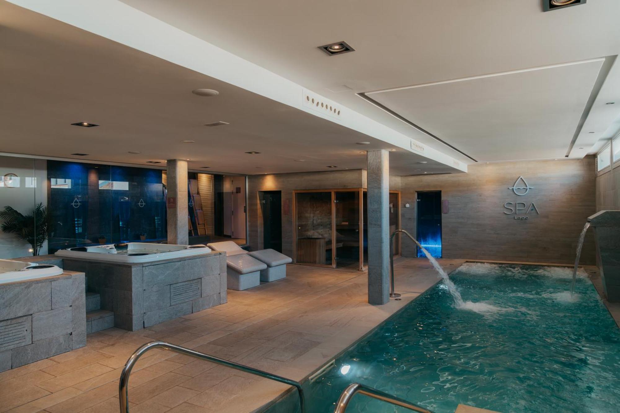 Lago Resort Menorca - Casas Del Lago Adults Only Cala'N Bosch  Exterior photo The spa at The Ivy Collection